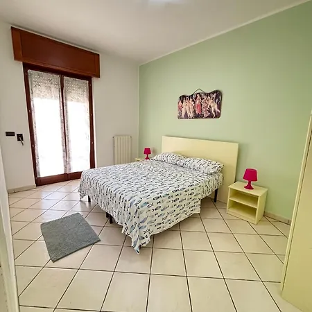 Apartmanhotel Rosa Virginia 3*